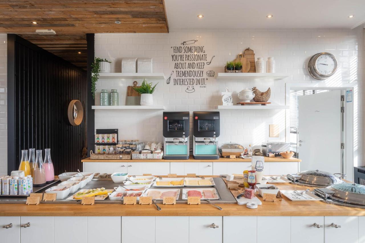 West Bay Aparthotel Middelkerke Bagian luar foto